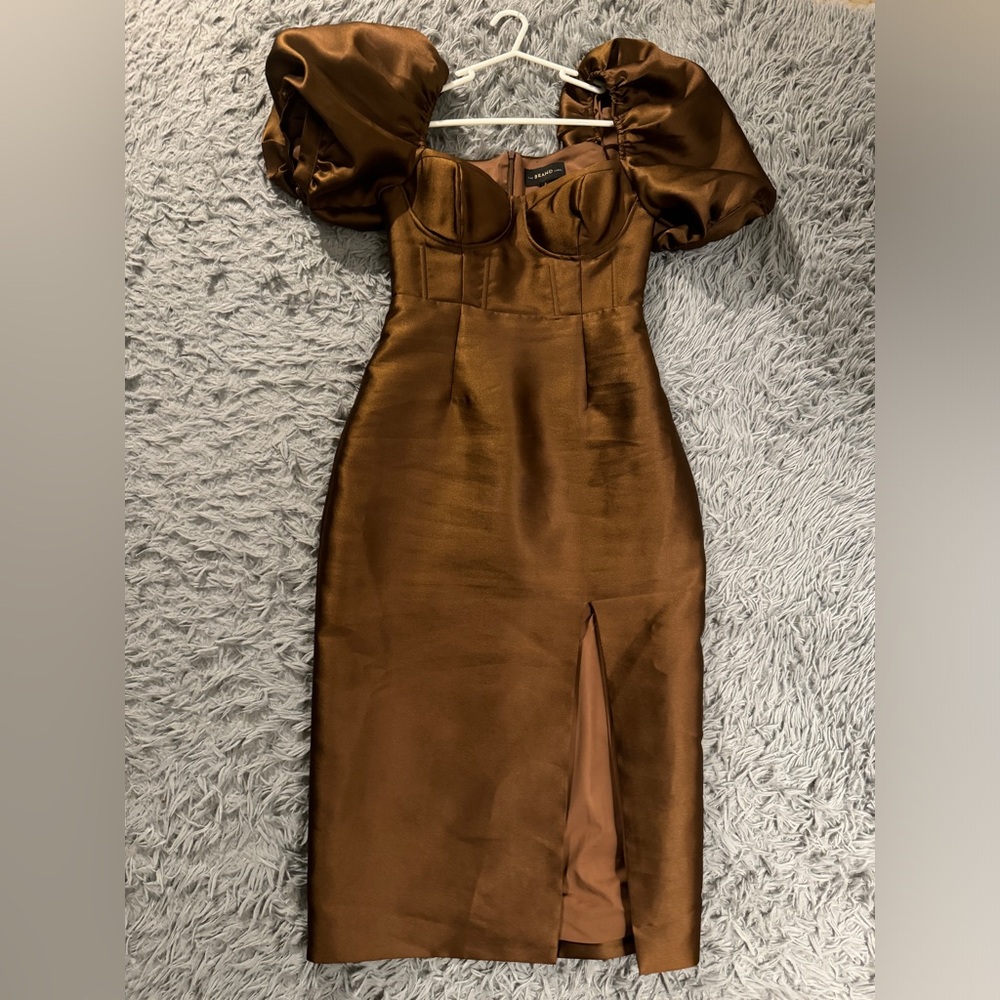Chocolate Brown puff sleeve dress, A statement piece